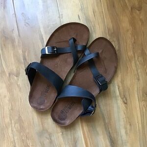 White Mountain Black Sandals